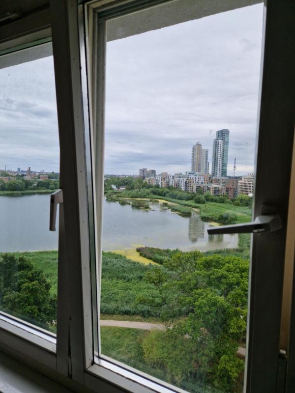Double room with amazing lake view — отель в Лондоне, Соединенное Королевство
