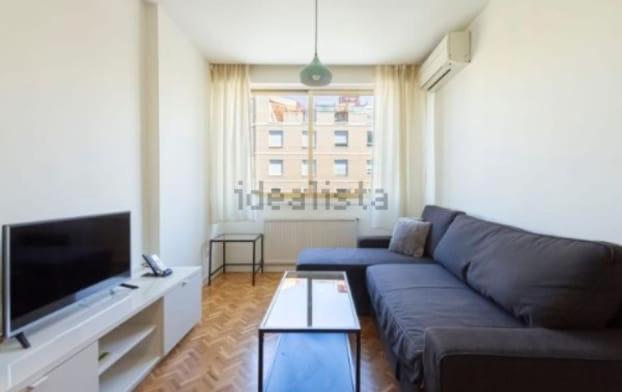 Цены на Cozy apartment in Salamanca в Мадриде