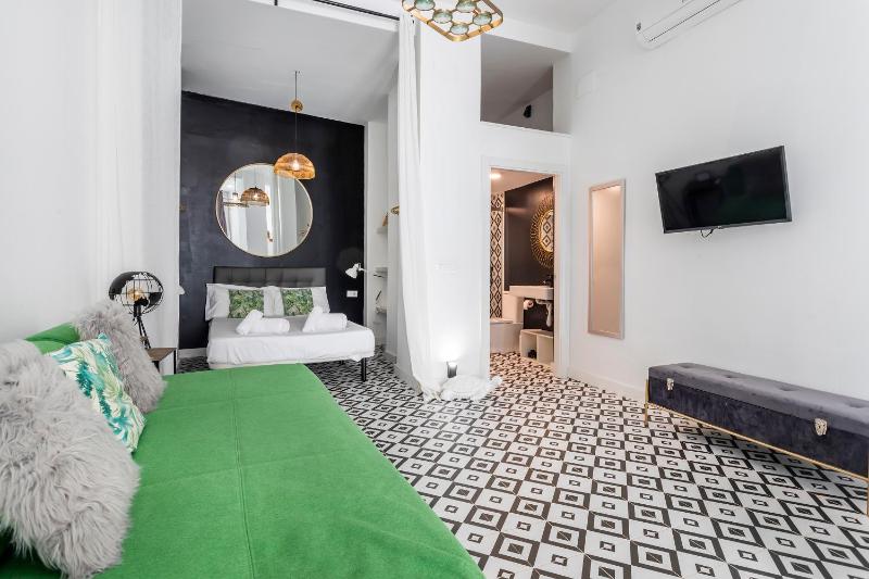 Russafa Soho Apartments B1 — комфортный отель в Валенсии