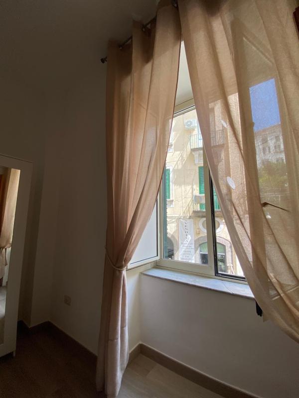 Paura Suite Apartment — отель с удобным расположением в Неаполе