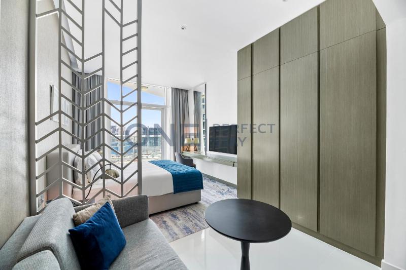 Цены на Stunning Canal View - Luxurious Studio в Дубае