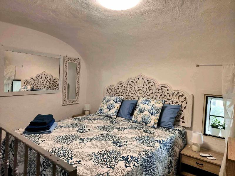 Casa dell'Antico Teatro di Neapolis nel centro storico di Napoli — отель с удобствами в Неаполе