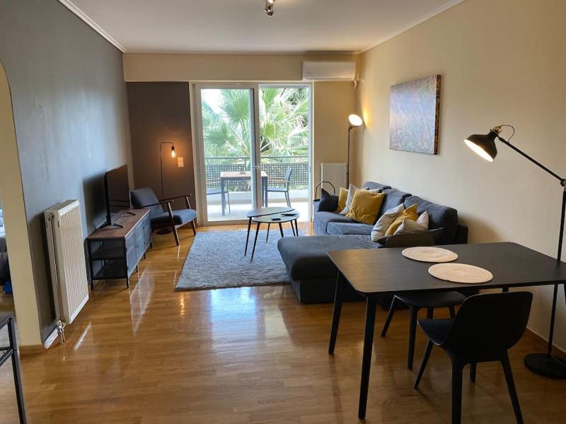 Цены на Cozy Apartment with Scenic View в Афины