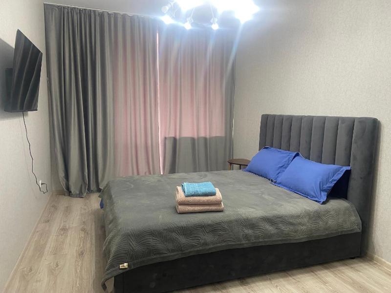 Цены на Komfortabel'nye - Uutnye apartamenty v Kostanaj mkr Bereke2 в Костанае