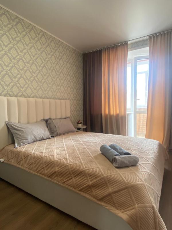 Komfortabel'nye - Uutnye apartamenty v Kostanaj Altyn Arman — забронировать отель в Костанае