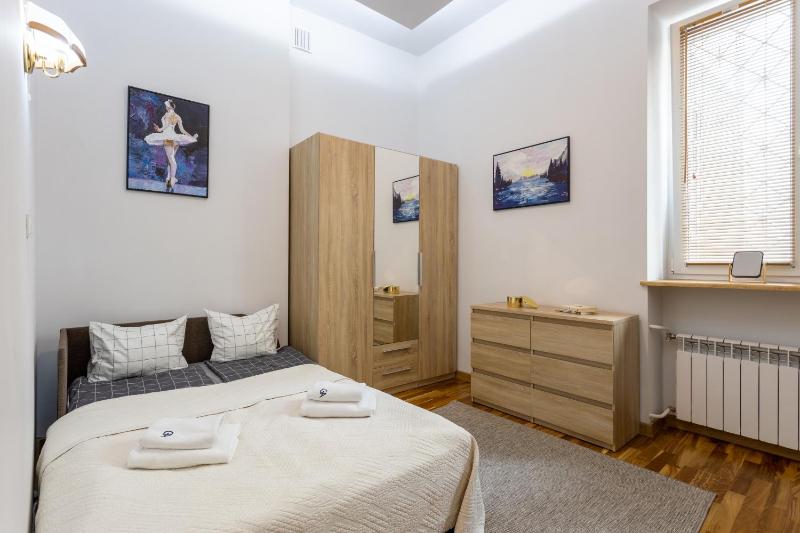 Golden Apartments - Big Luxury Apartment in Top Location - Wspolna — отель в Варшаве, Польша