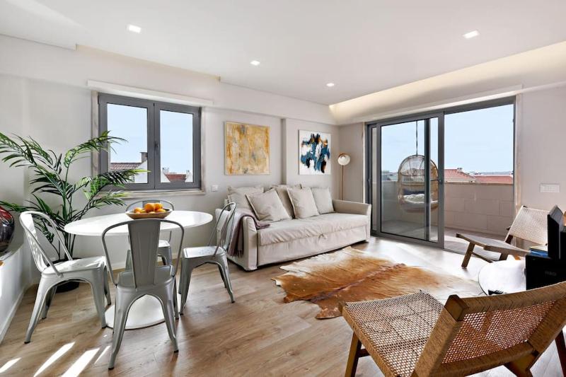 Lisbon Central Apartment with Balcony — отель в Лиссабоне, Португалия
