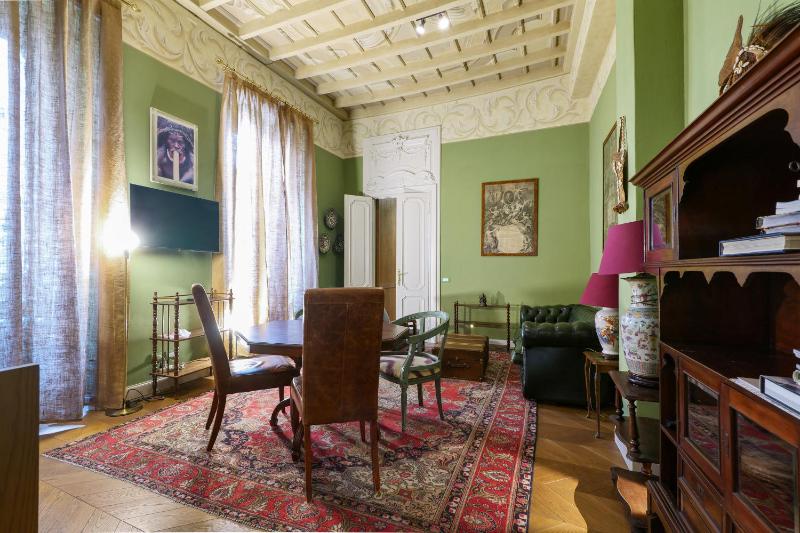Prestige Boutique Aparthotel - Montenapoleone — забронировать отель в Милане