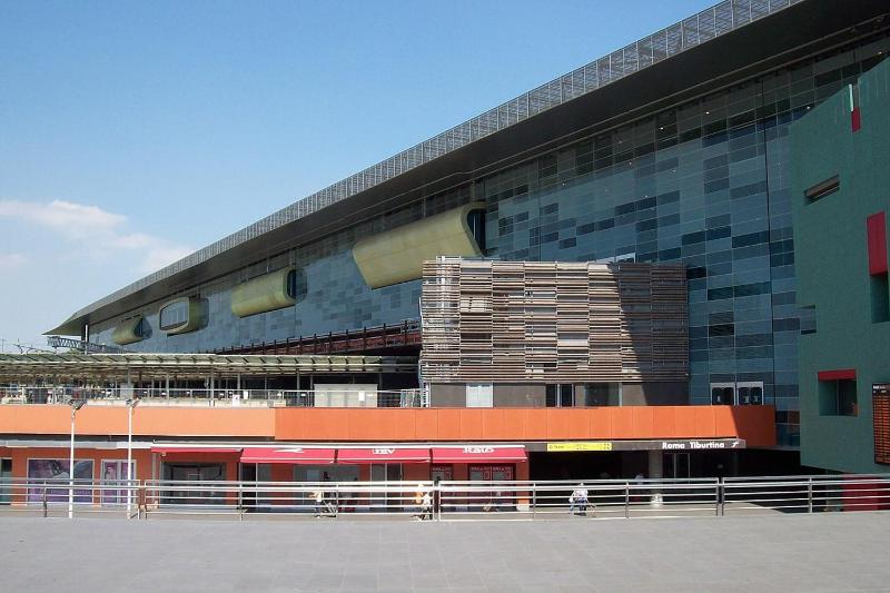 Red nine - Stazione Tiburtina — отель с удобным расположением в Риме
