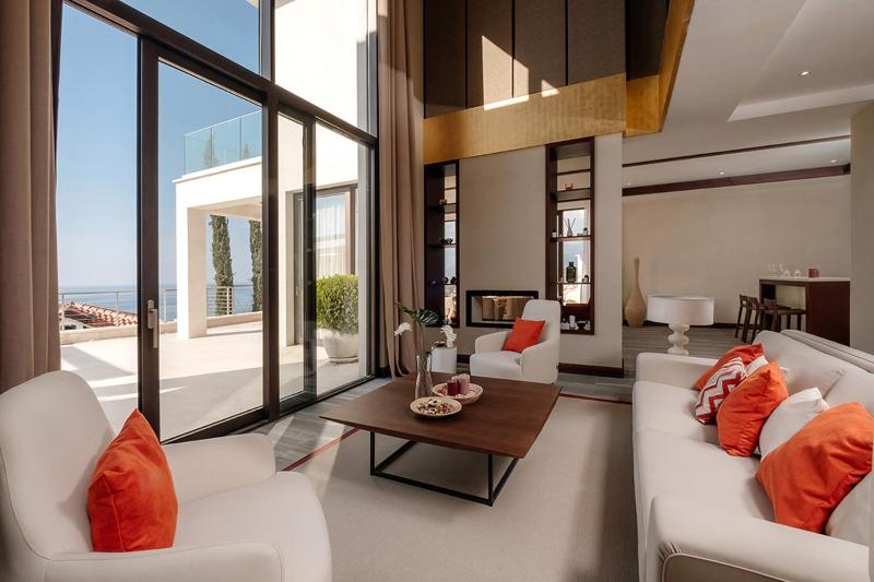 Luxury Villas — отель с удобным расположением в Будва