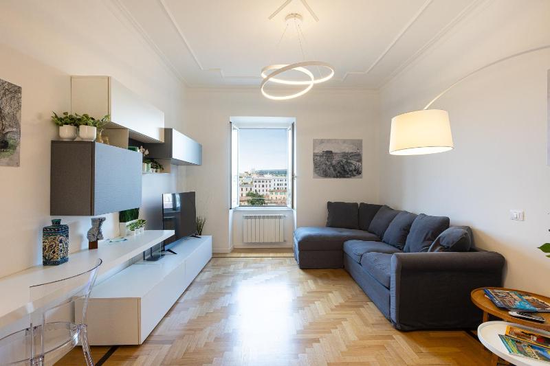 Colosseo Modern by Rental in Rome — отель в Риме, Италия