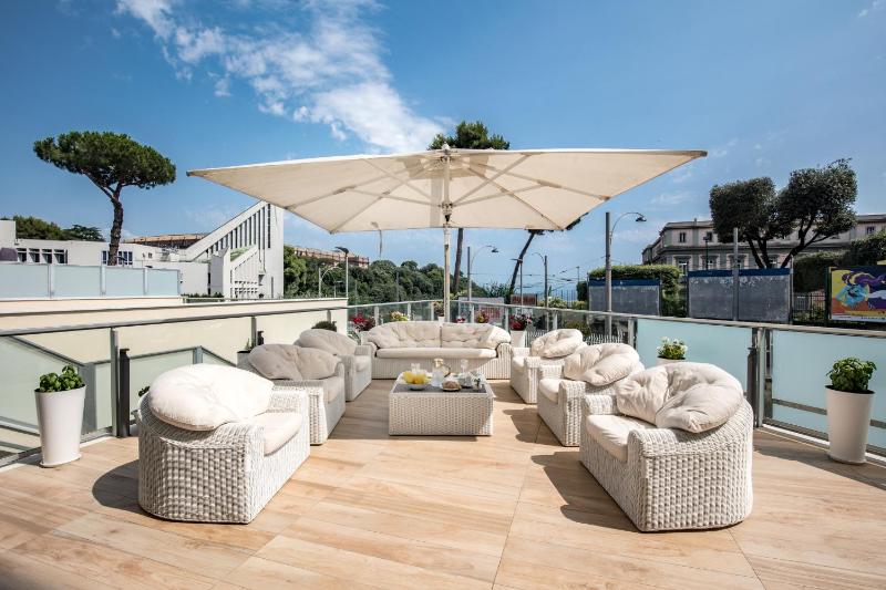 Casa Vacanze La terrazza Sul Sole — комфортный отель в Неаполе