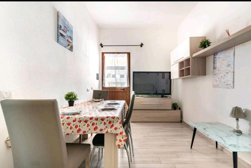 Le Vecchie Saline - Appartamento Fronte Mare con Giardino