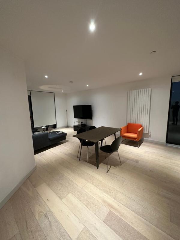 Penthouse 1 bedroom apartment — отель в Лондоне, Соединенное Королевство