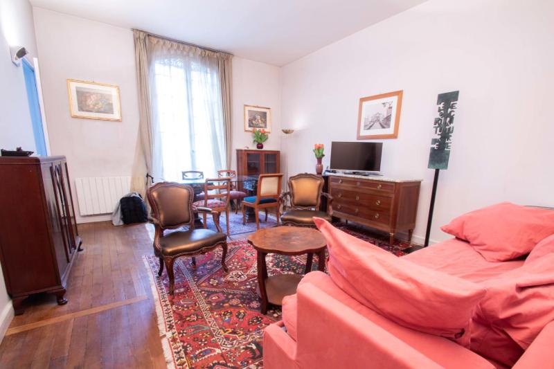 Spacious 50 m cocoon in the heart of Paris 17th — отель с удобствами в Париже