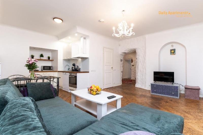 Luxury Suites - Old Town Sauna Str — комфортный отель в таллине