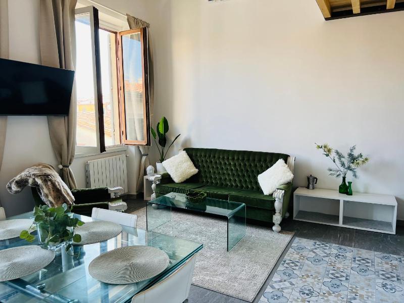 Guelfa Apartments — забронировать отель в Флоренции