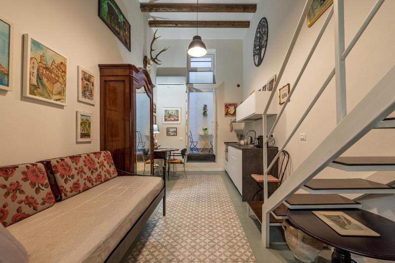 Salina Loft in the City Center by Wonderful Italy — отель с удобствами в Палермо