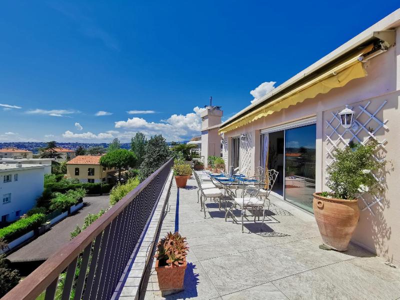 Valegrand Penthouse sea view by Booking Guys — отзывы гостей и цены