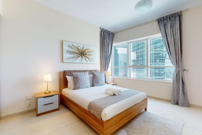 V3 Tower - Elegant One Bedroom — комфортный отель в Дубае