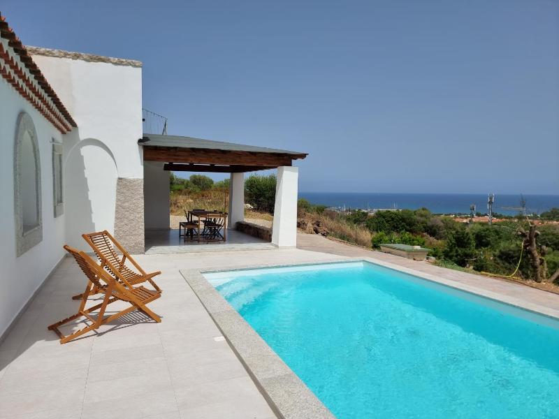Le Ville Del Colle a Budoni - Ville con piscina privata
