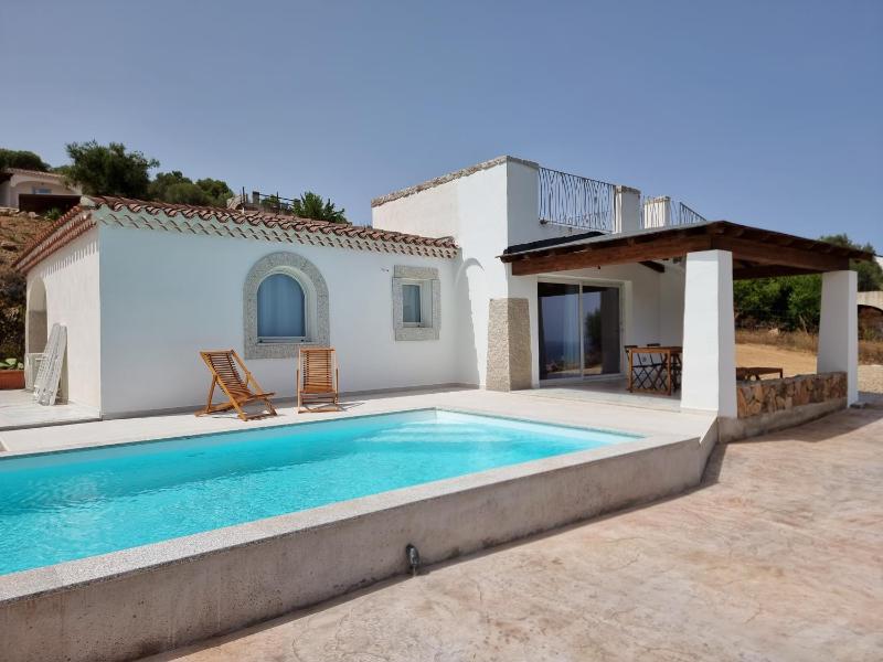Le Ville Del Colle a Budoni - Ville con piscina privata