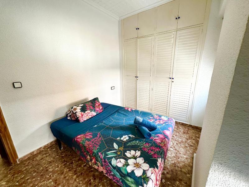 Plaza Toros Apartamento — отель с удобствами в Аликанте