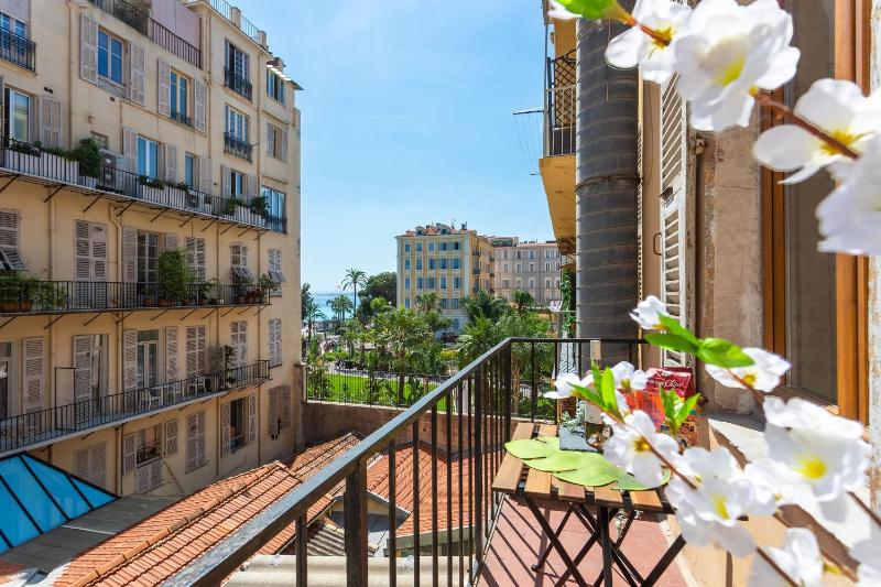 Цены на LE ST FRANCOIS AP4368 By Riviera Holiday Homes в Николь