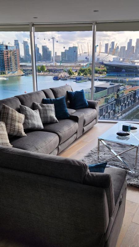Luxury 2 Bed Apartment EXCEL London — отель с удобствами в Лондоне
