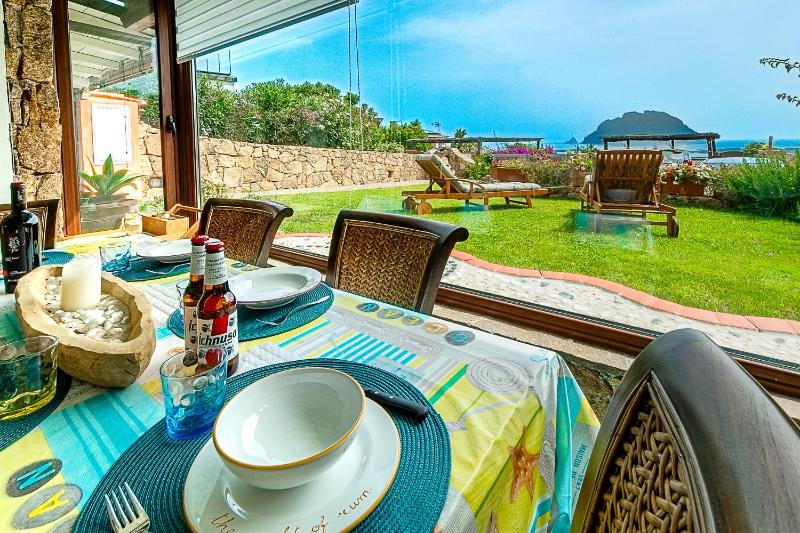 Claude&Kate's a Porto San Paolo - Splendida villa vista mare