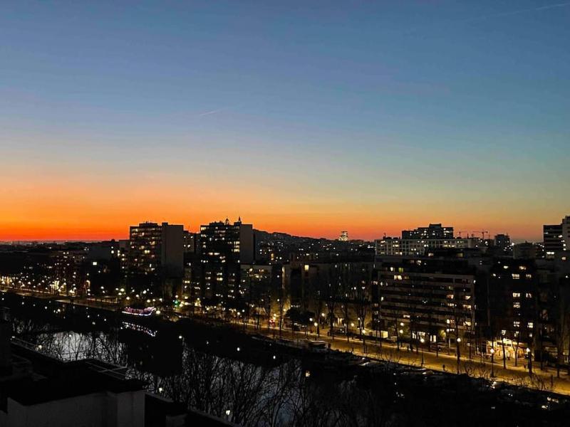 Sur les quais de Paris — отель с удобным расположением в Париже