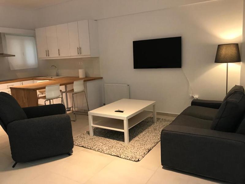 Apartment For 4 Ppl In N. Smirni — отель с удобным расположением в Афины