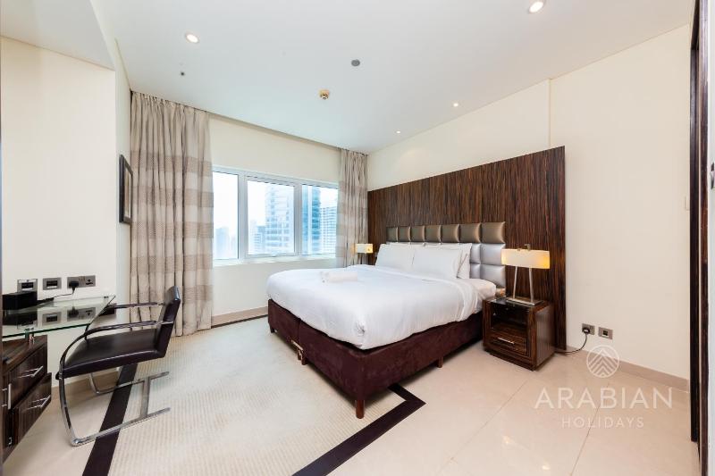 Amazing OFFER 2BR Apt with balcony I Bonnington Hotel I JLT — отель с удобным расположением в Дубае