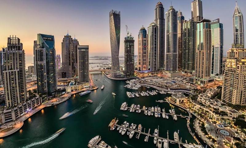 Vacation Home Dubai Marina — отель с удобным расположением в Дубае