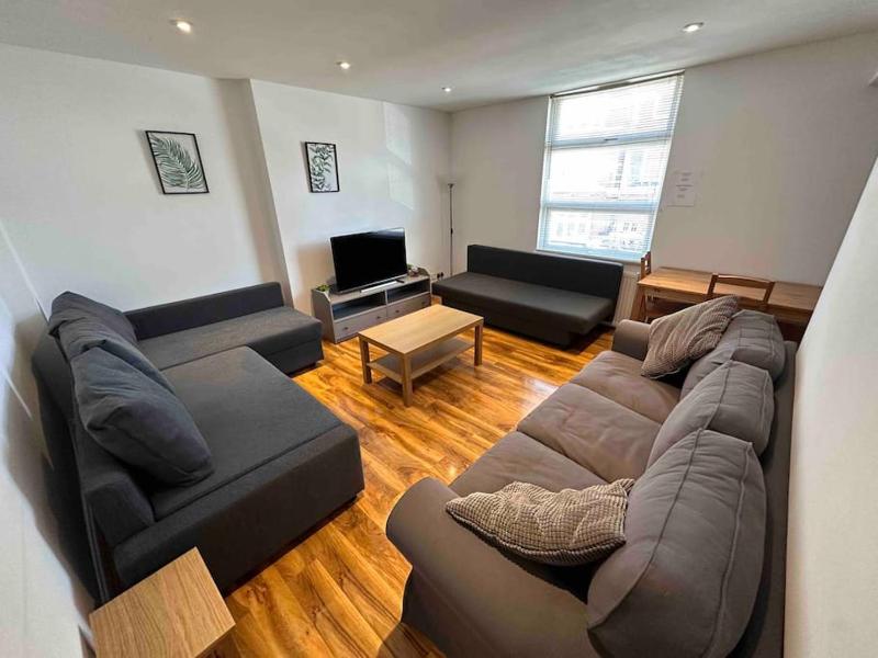 Цены на Comfortable 1 bedroom and double sofa bed flat в Лондоне