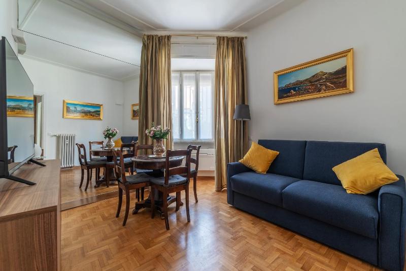 Colosseo Honey Apartment — комфортный отель в Риме