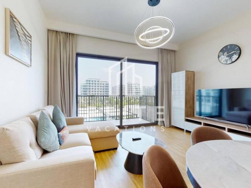 Pristine 1BR Pool View Fully Furnished — комфортный отель в Дубае