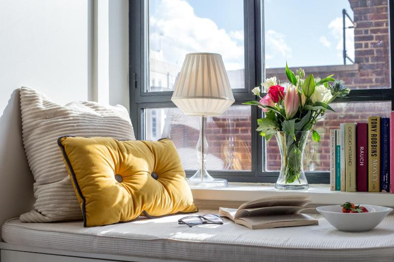 Цены на Chic 1BR Central London Retreat в Лондоне