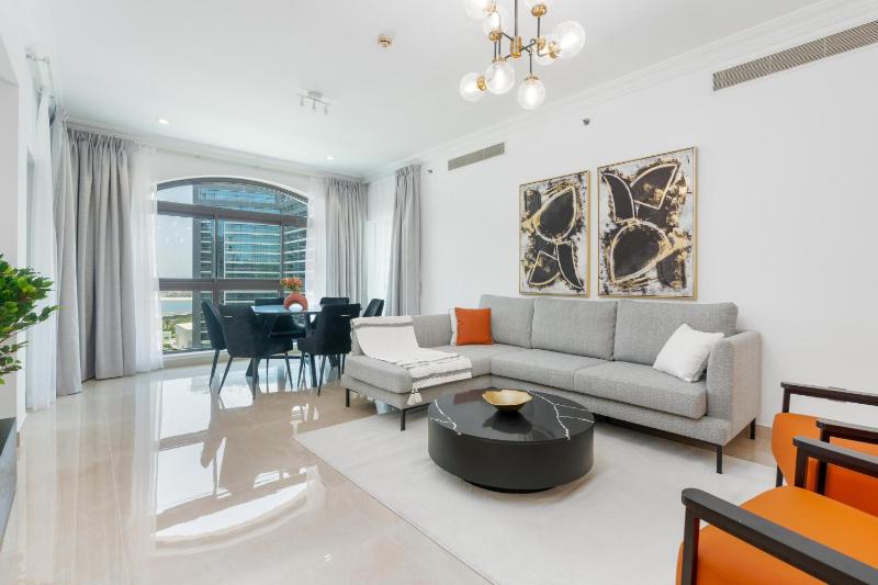 Spacious TWO Bedrooms in Palm Jumeirah-Free private beach access & Fairmont amenities — забронировать отель в Дубае