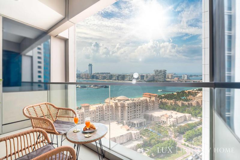 LUX The Marina Ocean View Suite 1 — комфортный отель в Дубае