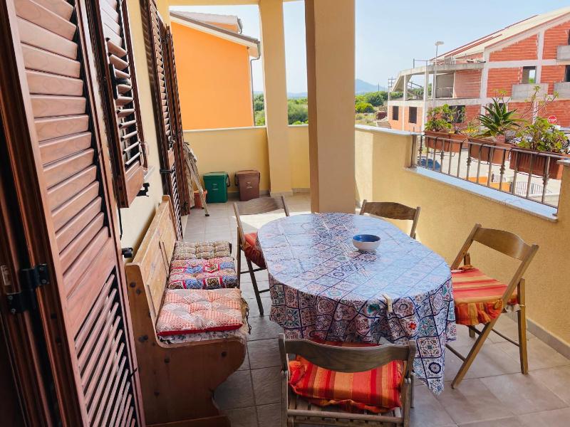 Margherita ad Olmedo - Spazioso Appartamento con Terrazza