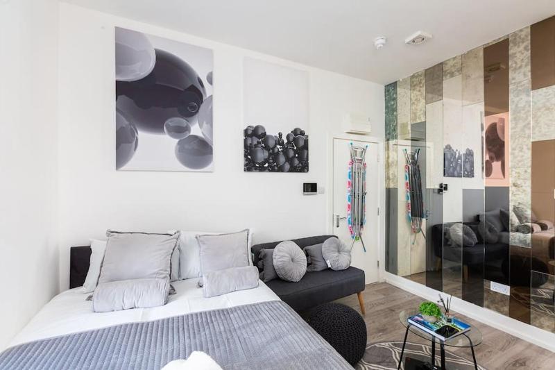 Modern & Cozy Studio, 15mins walk to Notting Hill! 2 — отель в Лондоне, Соединенное Королевство