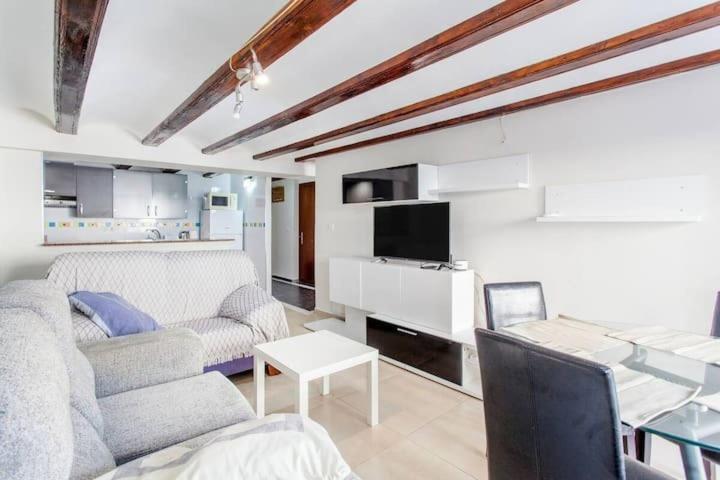 Ruzafa centro 2 habitaciones wifi AC — отзывы гостей и цены