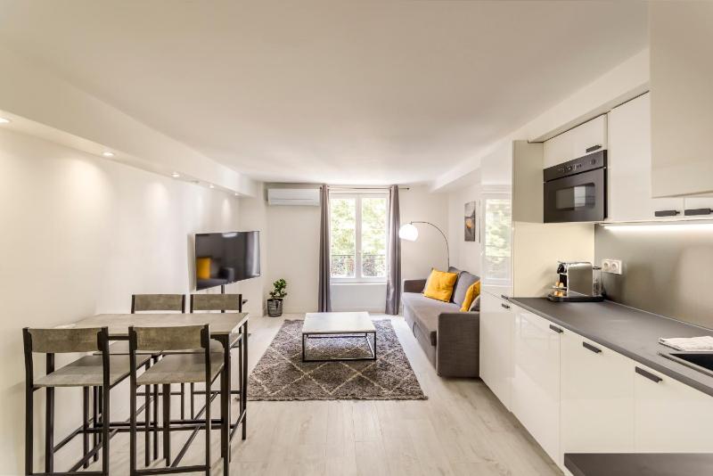 Design 1 BDR with AC — отель в Париже, Франция
