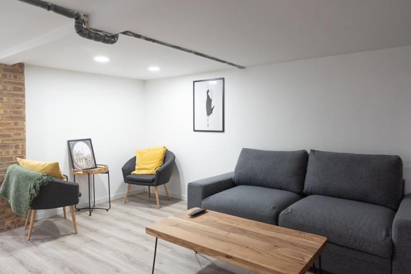 Spacious and comfortable apartment in Paris 17th — отель в Париже, Франция
