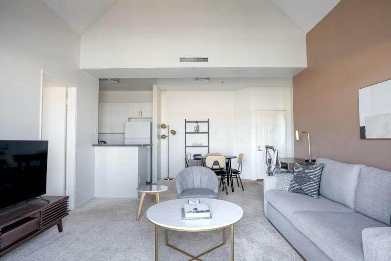 Playa Vista 2br w pool gym nr beaches LAX-1086 — комфортный отель в Лос-Анджелесе