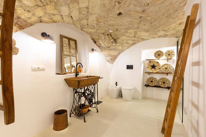 Crobi Museum a Cagliari - Elegante B&B nel Centro