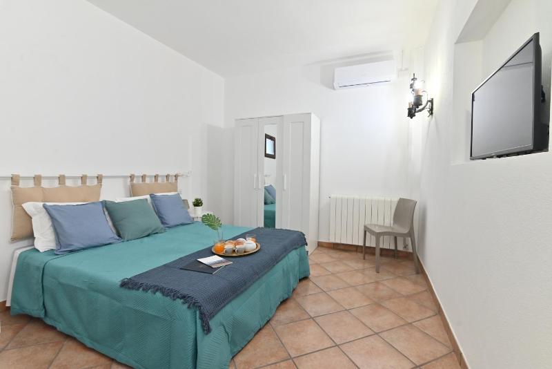 IzzHome The King a Pula - Lussuoso Appartamento Vicino al Mare