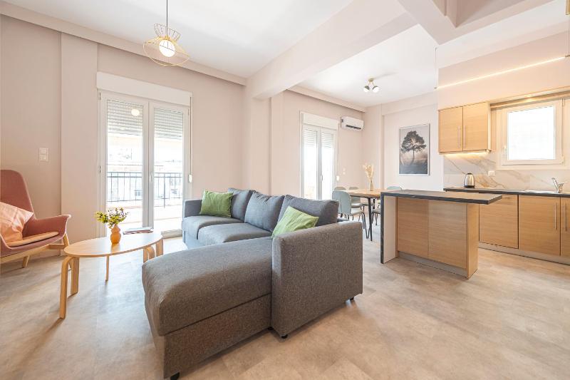 Phaedrus Living Athens City Center Geraniou — отель в Афины, Греция