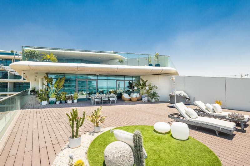 Voyage 5 Star Al Hadeel Sunset Sea View — отель с удобствами в Абу